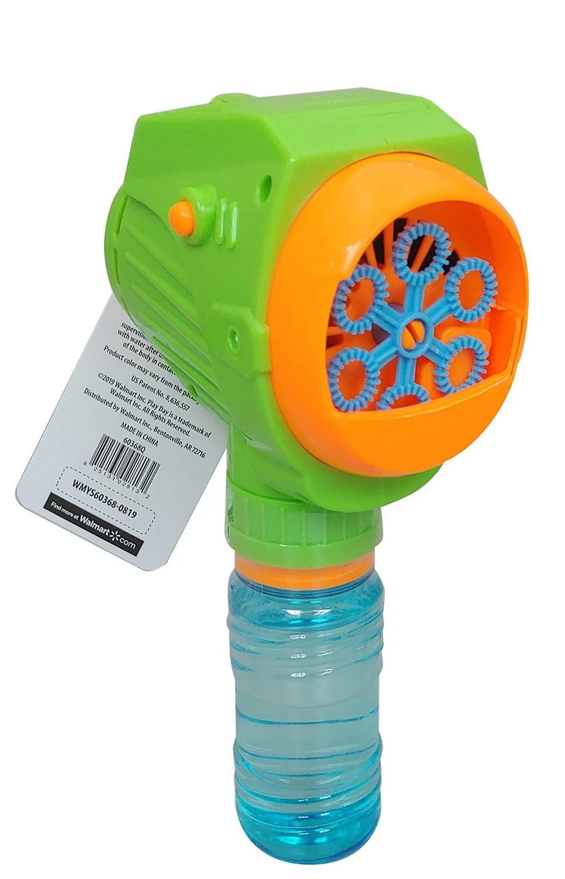 Ventilateur soufflant des bulles