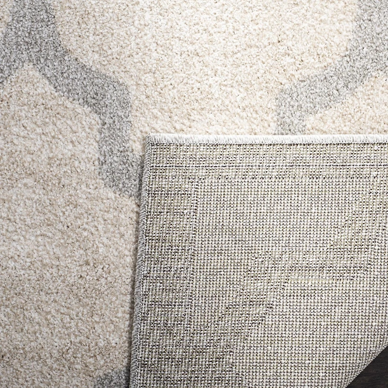 Safavieh Amherst Roderick Geometric Area Rug