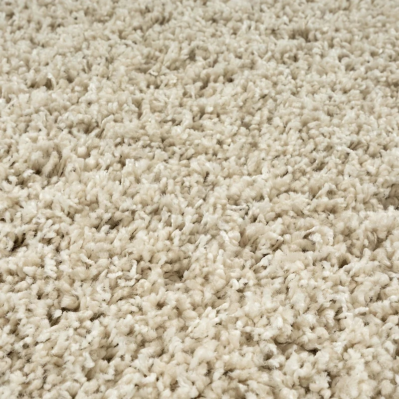 hometrends Deluxe Cream Shag Rug