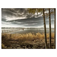 Designart Jetée de Brown Lake Art mural sur toile