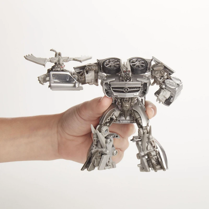 Transformers Toys Studio Series 51 Deluxe Class Transformers: Dark of the Moon Movie Soundwave Action Figure - 4.5-inch