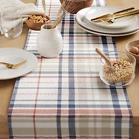 hometrends Table Runner