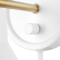 Applique murale enfichable ou fixe à une tête à intensité réglable Tristan, blanc mat, accent laiton, gradateur rotatif sans incréments sur le socle, cordon en tissu blanc