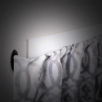 Tringle enveloppante Lunar Fast Fit à installation facile et occultation complète 1/2 po (1,27 cm), Aongueur réglable En plusieurs couleurs