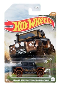 Hot Wheels Land Rover Defender Mud Machines 1:64 Scale 4x4 Vehicles for Kids 3 Years & Older & Collectors
