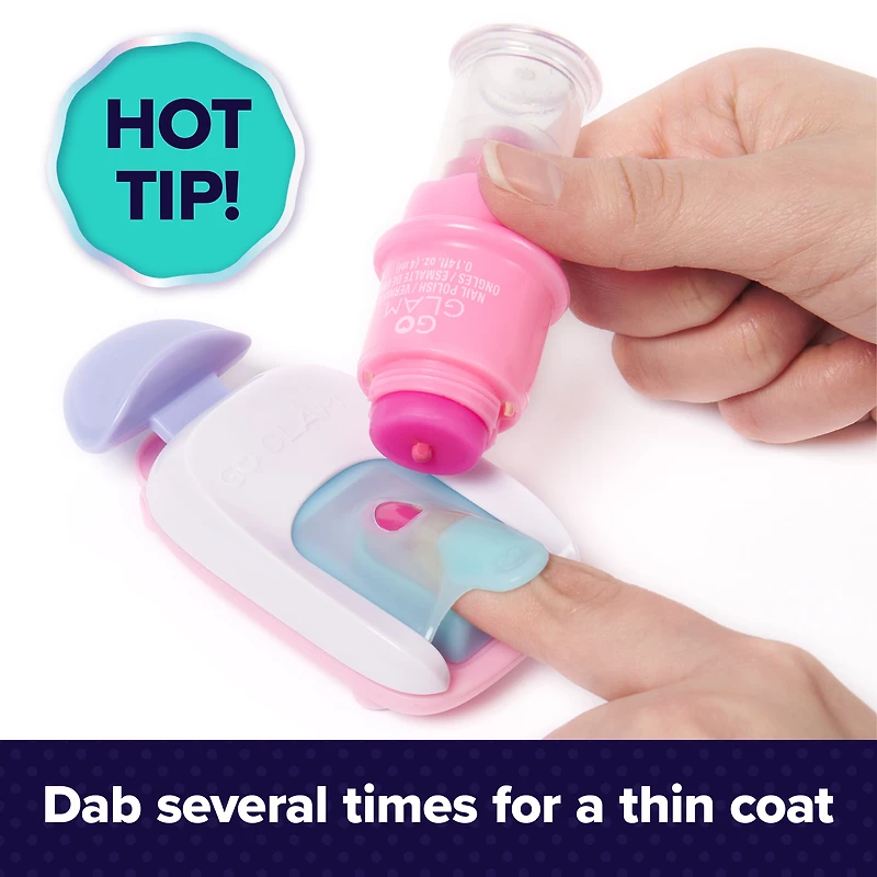 Cool Maker, GO GLAM, Onglerie, pour décorer 200 ongles avec 4 motifs, 2 applicateurs de vernis et un masque à ongles, activités créatives et manuelles pour les filles à partir de 7 ans Cool Maker, GO GLAM, Onglerie, pour décorer 200 ongles avec 4 motifs, 2 applicateurs de vernis et un masque à ongles, activités créatives et manuelles pour les filles à partir de 7 ans