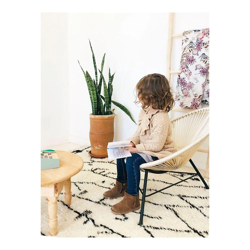 Chaise longue pour enfants Mia de style Acapulco – Design léger et durable pour une utilisation en intérieur et en extérieur, dotée d'un siège tissé confortable et d'un cadre en métal robuste, parfait