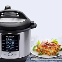 Instant Pot MAX 6 quart Pressure Cooker