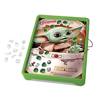 Opération : édition Star Wars The Mandalorian, jeu pour enfants, dès 6 ans, L'Enfant, appelé « bébé Yoda » par les fans, fait des bêtises