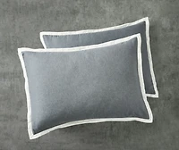 Ensemble housse de couette 3 pièces en lin gris suie Better Homes & Gardens, Adulte Double/Queen Attaches intérieures aux coins et sur les côtés. Fermeture à boutons dissimulés. Fermeture portefeuille sur les taies d’oreiller.