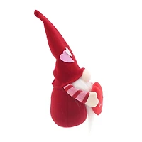 Façon de célébrer le gnome de tissu de la Saint-Valentin, rouge