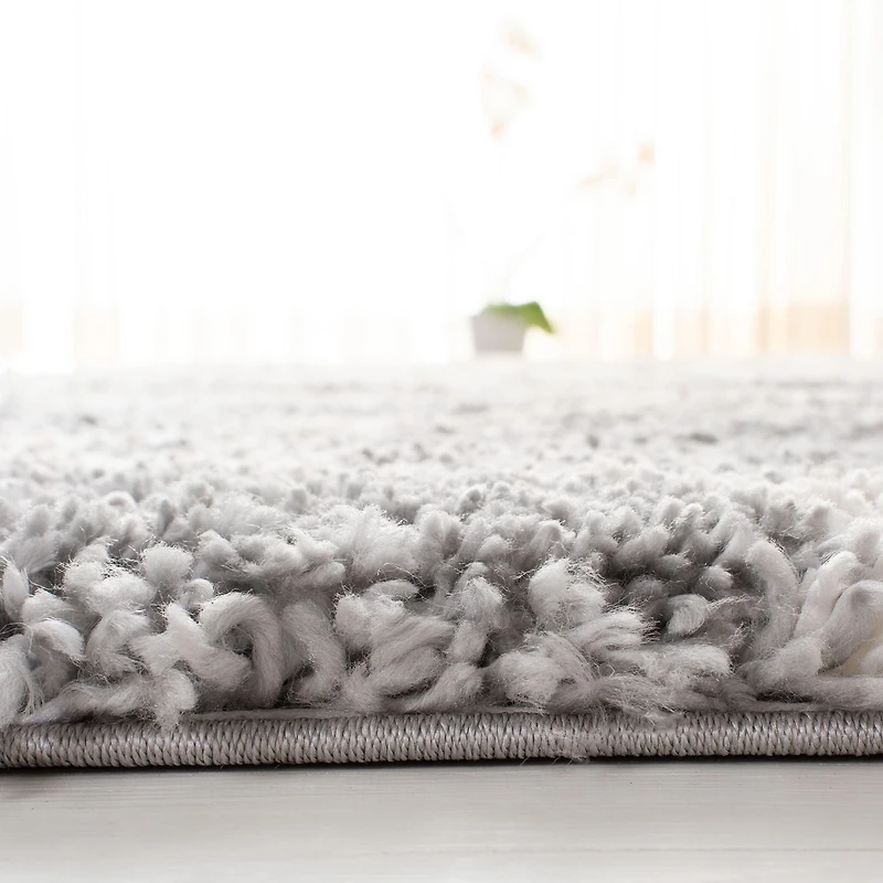 Safavieh Fontana Hilda Geometric Plush Shag Area Rug