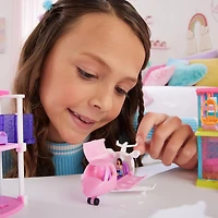 Barbie Mini BarbieLand Assortiment avec poupée de 4 cm et véhicule emblématique qui change de couleur (les modèles peuvent varier)