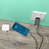 Wally Mini 20W Dual Port USB-C et USB Power Delivery Chargeur Mural Charbon