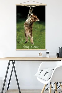 Célèbre chaton accroché là-bas Poster
