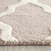 Safavieh Cambridge Liam Geometric Area Rug