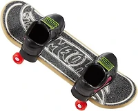 Hot Wheels Skate Tony Hawk Fingerboard & Skate Shoes, Toy for Kids (Styles May Vary)