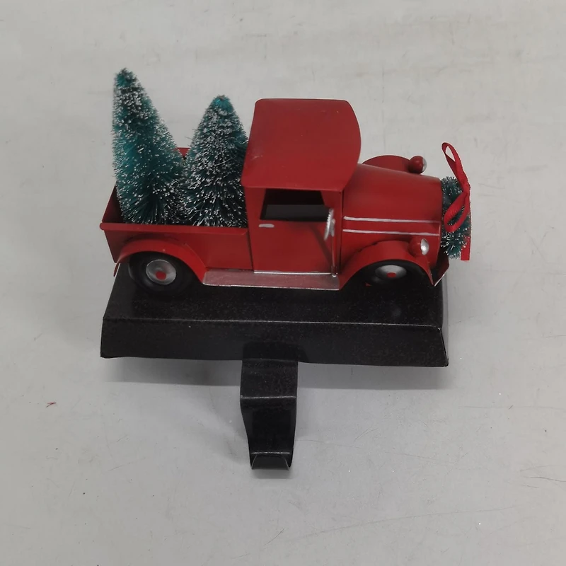 HOLIDAY TIME SUPPORT DE BAS DE BAS DE VOITURE EN MÉTAL ROUGE DE 5,0 POUCES AVEC ARBRE Taille du produit : 5,68 * 4,96 * 4,31 po