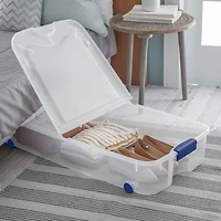 Boîte de rangement Sous-le-lit sur roulettes UltraMC de Sterilite de 62 L en bleu 62L