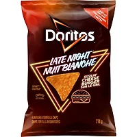 Doritos Nuit blanche chips tortilla aromatisées Cheeseburger sur le gril, 210 g. 210 g.