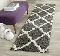Safavieh Dallas Logan Geometric Shag Area Rug