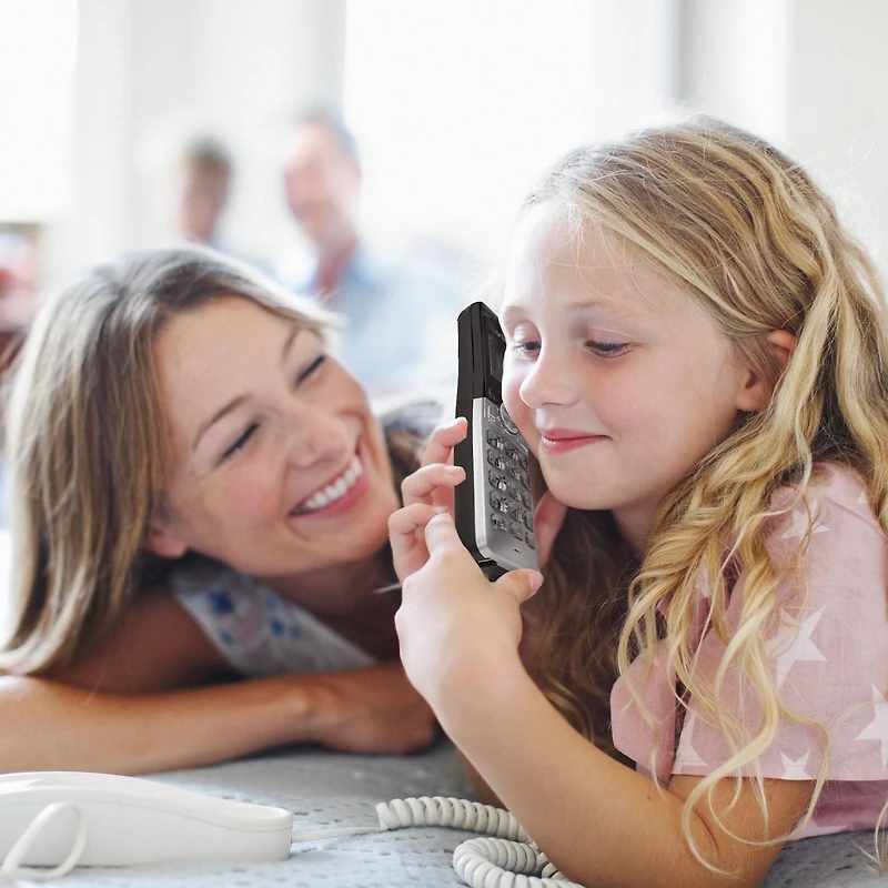 VTech Téléphone sans fil à 2 combinés à portée étendue DECT 6,0 avec répondeur CS5229-2 (argent/noir)