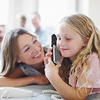 VTech Téléphone sans fil à 2 combinés à portée étendue DECT 6,0 avec répondeur CS5229-2 (argent/noir)