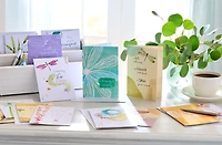 Carlton Cards - Assortiment de 15 cartes de condoléances avec enveloppes et cachets (motifs Kathy Davis, Fleurs aquarelle)