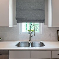 Versailles' Caesar Cordless Roman Shades (27in x 63in)