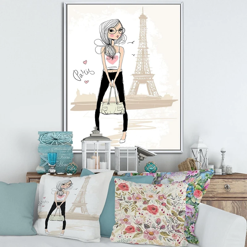 Designart Jolie fille près de la Tour Eiffel à Paris ART MURAL À CADRE FLOTTÉ