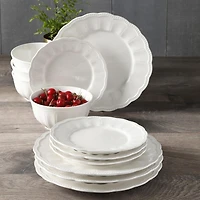 Hometrends 12 Piece Scallop Rim Dinnerware Set