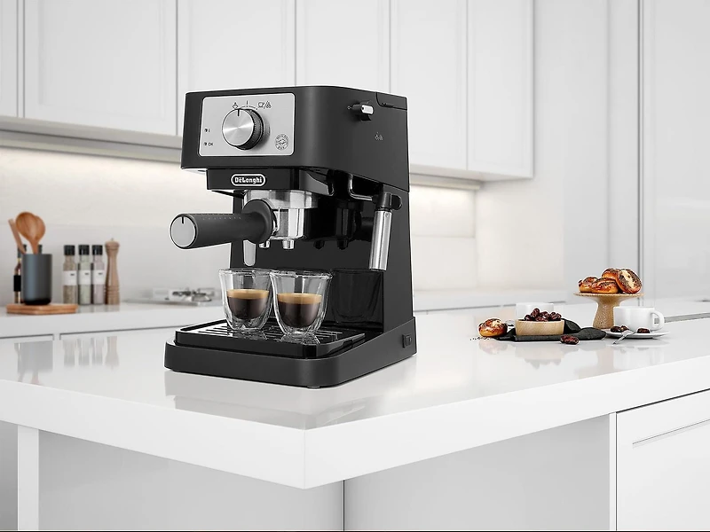 Machine à espresso Stilosa de De'Longhi 15-bar