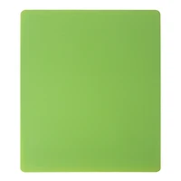 Lot de 4 tapis de découpe en plastique flexibles antidérapants de 14,2 x 10,8 po de Mainstays de couleurs assorties