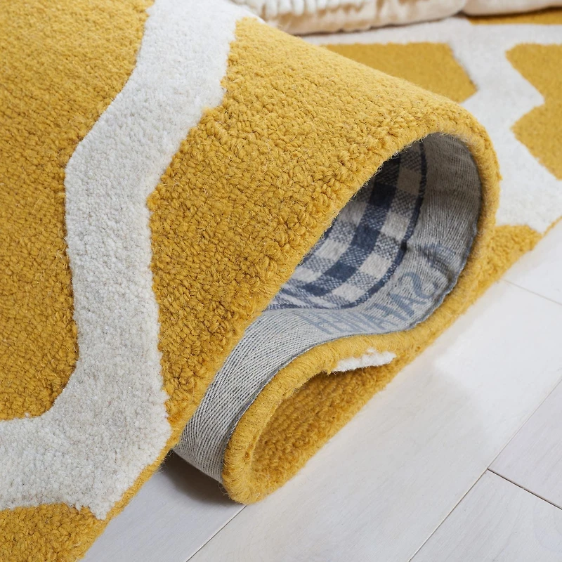 Safavieh Cambridge Liam Geometric Area Rug