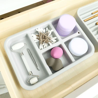 Plateau organisateur gris à 5 compartiments iDesign Eco en plastique recyclé sans BPA – 7,6" x 11,1" x 2,5"