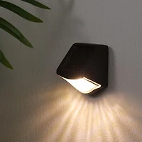Mainstays Lampe de marche LED noire à alimentation solaire, 3 lumens Lampe de marche Mainstays 3L