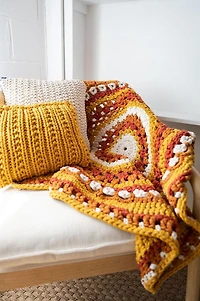 Lion Brand Cover Story Lazy Days Thick & Quick Yarn #6 Super Bulky Polyester Yarn 250g/144m 1 Ball