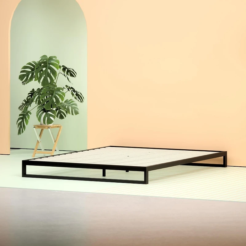 Cadre de lit plateforme en métal Zinus Trisha 7 pouces avec tête de lit