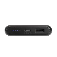 onn. Batterie externe mince de 10000 MAh avec ports de chargement USB-A et USB-C pour téléphones intelligents, tablettes et autres appareils 3 Charges supplémentaires