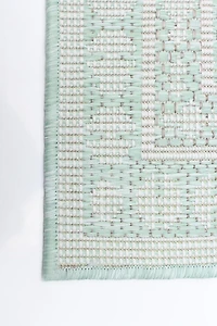 ECARPET Outdoor Area Rug for Patio, Deck, Backyard, Camping, Water Proof Carpet, Veranda Traditional Collection