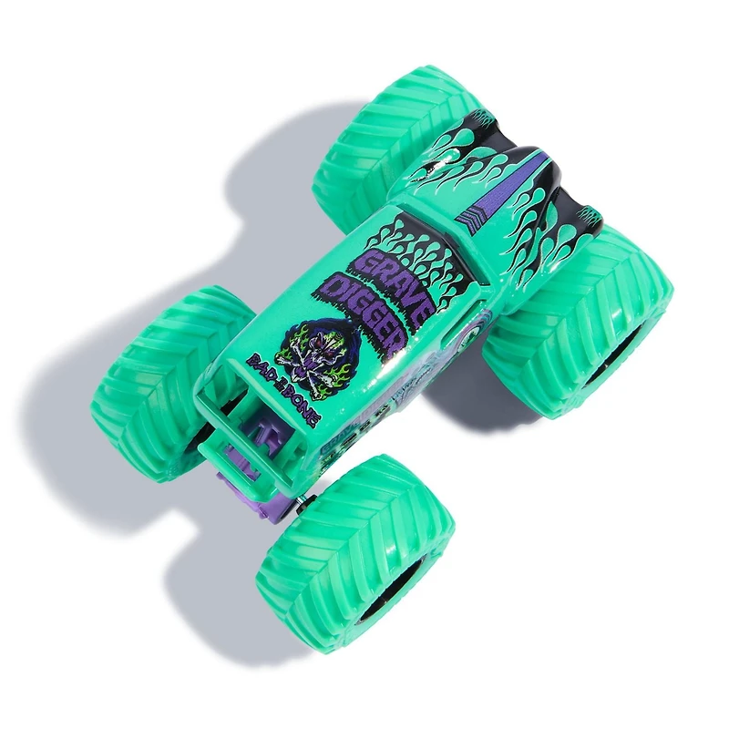 Monster Jam, Official Grave Digger Monster Truck, Die-Cast Vehicle, 1:64 Scale, Kids Toys for Boys Ages 3 and up