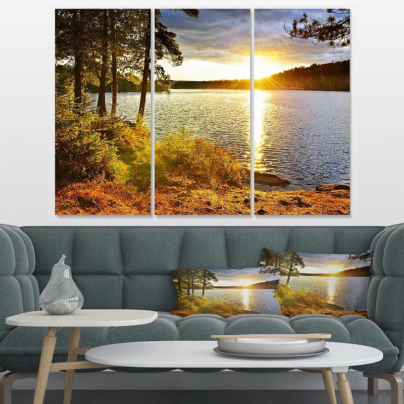 Designart Beautiful View of Sunset over Lake Canvas Wall Art