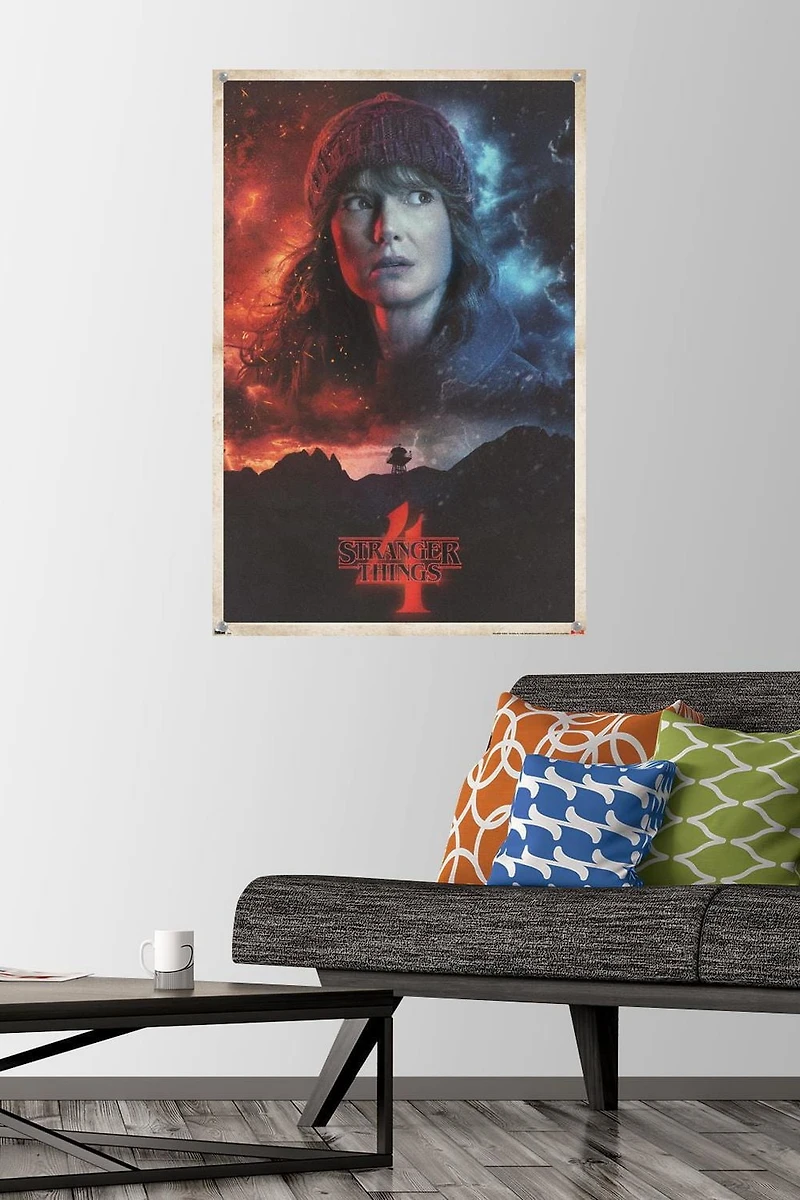 Netflix Stranger Things : Saison 4 - Joyce One Sheet