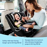 Siège d’auto convertible 2-en-1 Graco Extend2Fit, 1,8 à 30 kg (4 à 65 lb), harnais orienté vers l’avant et vers l’arrière