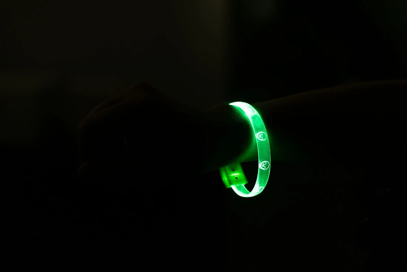 Halloween PL Green Light-up Bracelet,Unisex Child Teen Age Use, Way to Celebrate