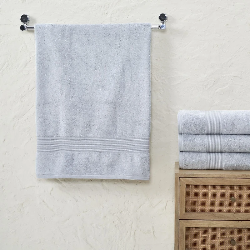 Fabstyles Super Soft and Absorbent Bath Towel, Luxury Bath Towels for Spa, Home, and Hotel, Quick Dry Towels, Set of 4, 27 x 54 Inches