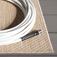 SAFAVIEH Beach House Jacinth Solid Indoor/Outdoor Area Rug