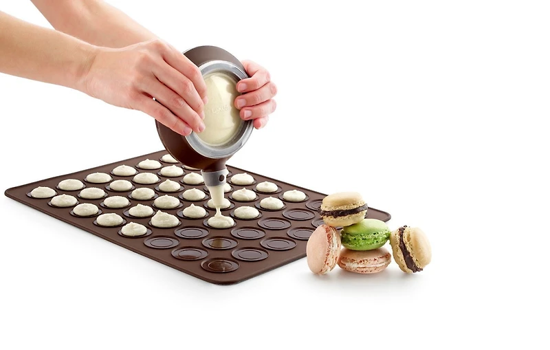 Ens. à macarons Lekue avec poche à douille Decomax et tapis de cuisson
