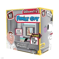 Tiny TV Classics - Édition Family Guy - La plus récente collection de Basic Fun - Regardez les meilleures scènes de Family Guy sur un véritable téléviseur Tiny (avec télécommande fonctionnelle) !