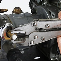 WorkPro 5" Curved Jaw Locking Pliers, Quick release